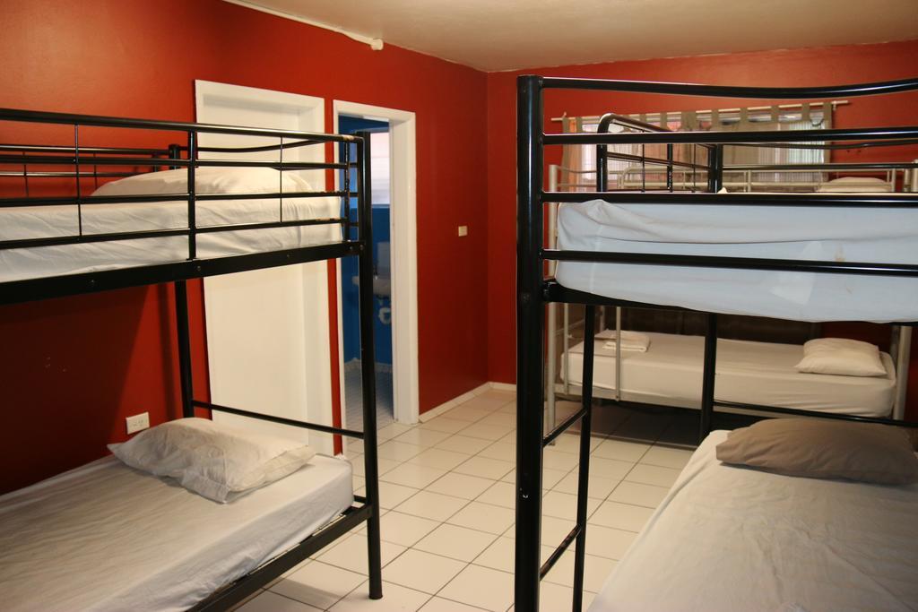 Хостел Cairns Waterfront Backpackers Экстерьер фото