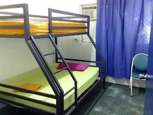 Хостел Cairns Waterfront Backpackers Экстерьер фото