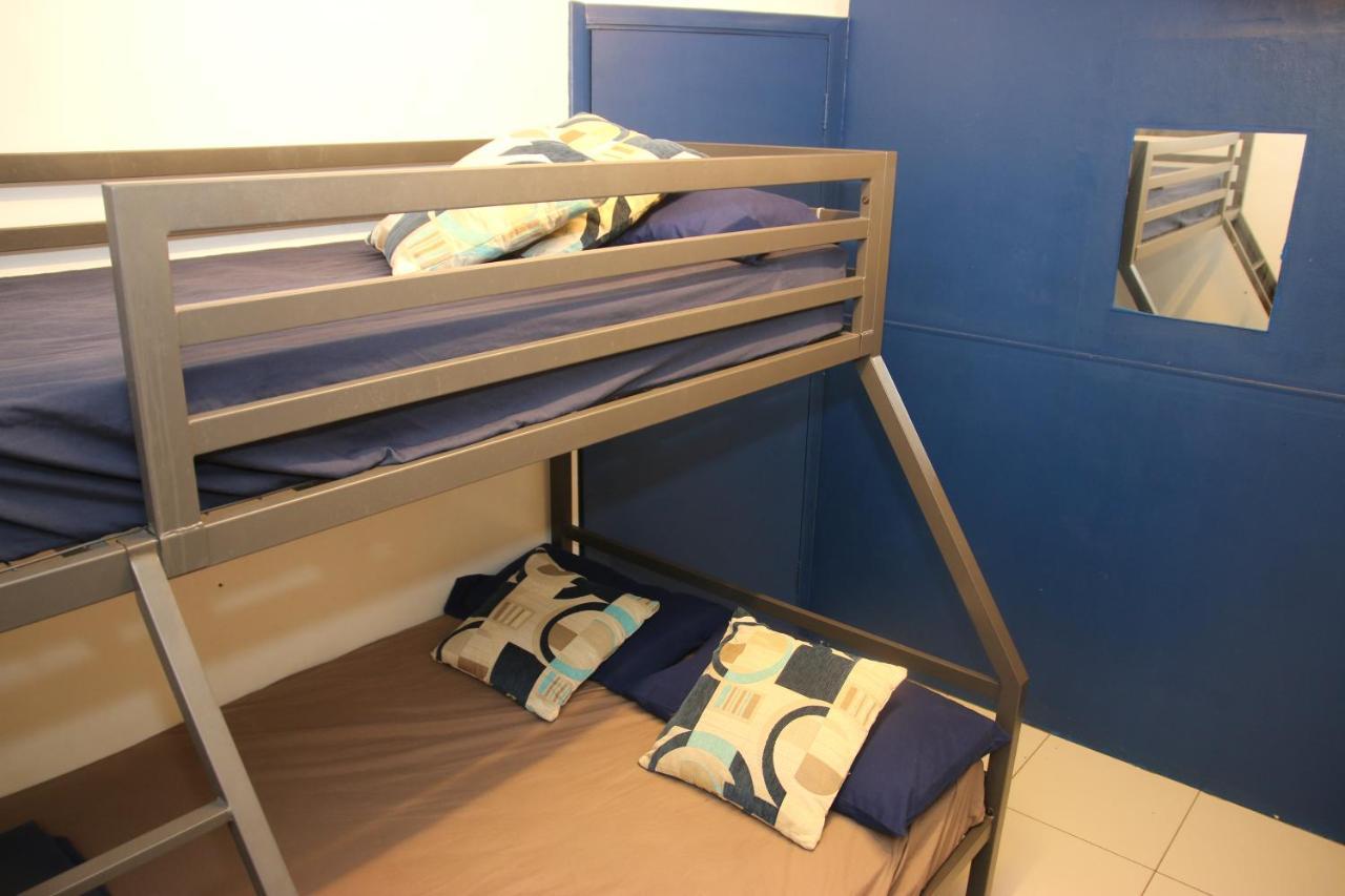 Хостел Cairns Waterfront Backpackers Экстерьер фото